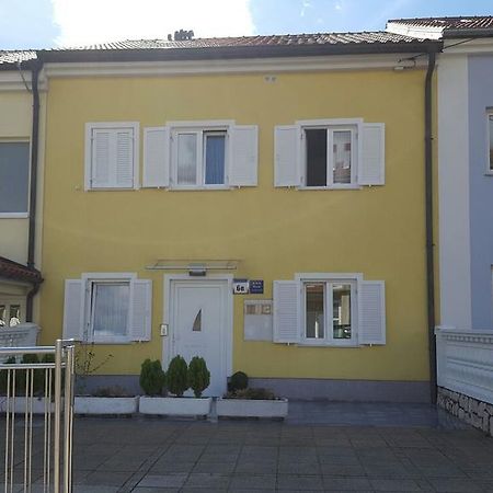 Haus Ella Apartment Нови Винодолски Екстериор снимка