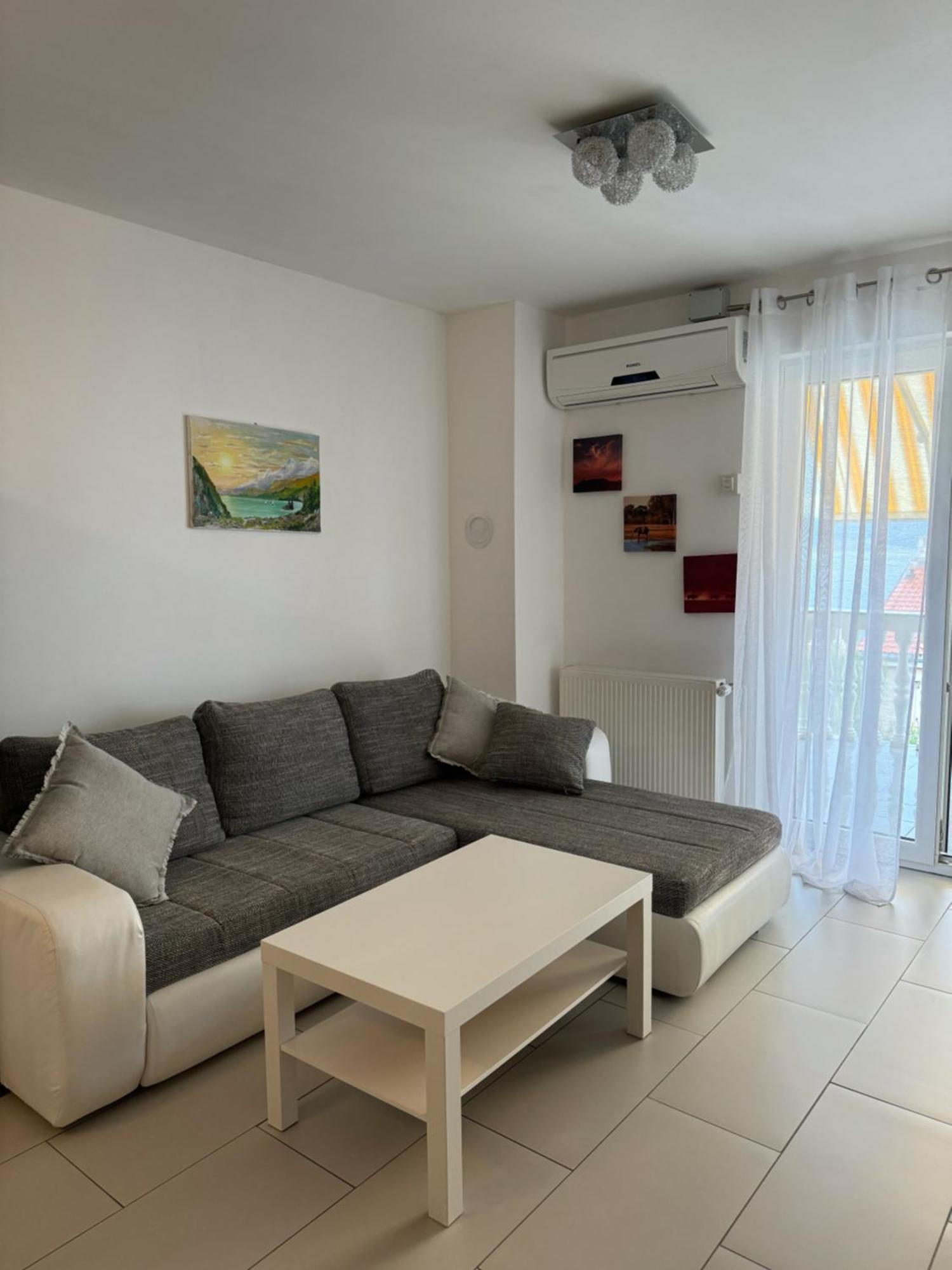 Haus Ella Apartment Нови Винодолски Екстериор снимка