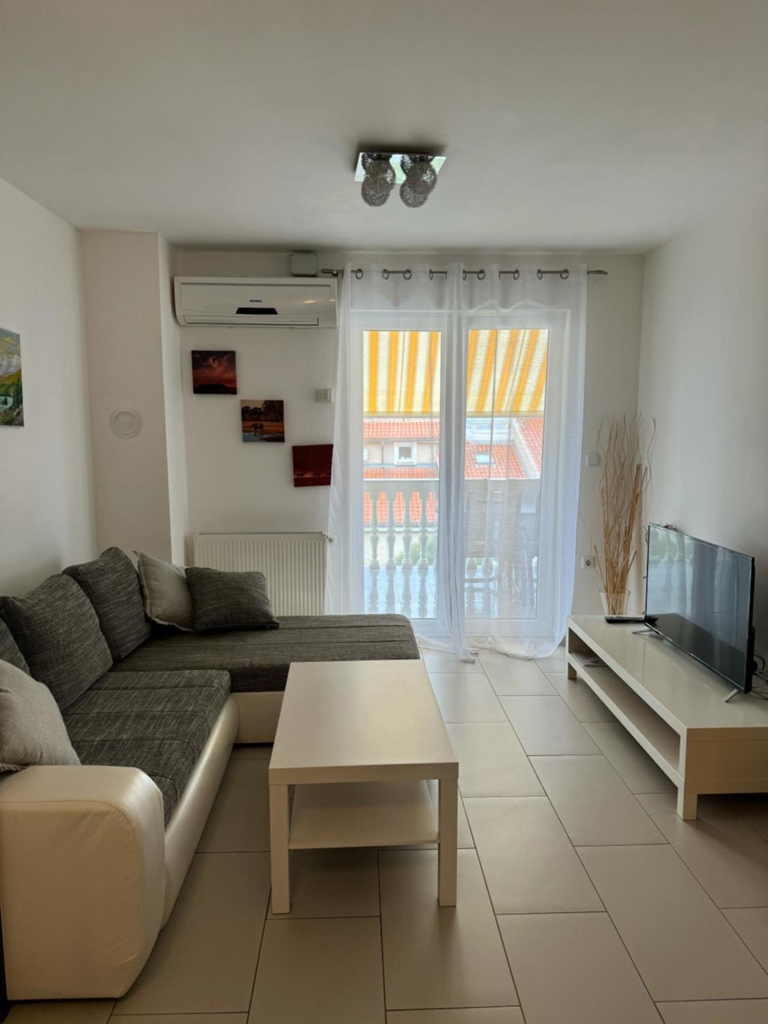 Haus Ella Apartment Нови Винодолски Екстериор снимка