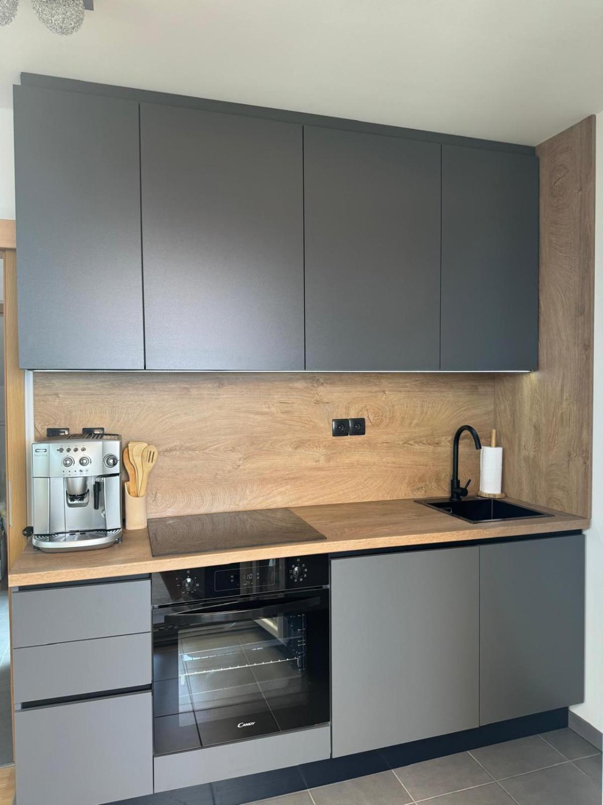 Haus Ella Apartment Нови Винодолски Екстериор снимка